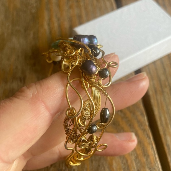 Artisan Gold Bracelet - Picture 3 of 6